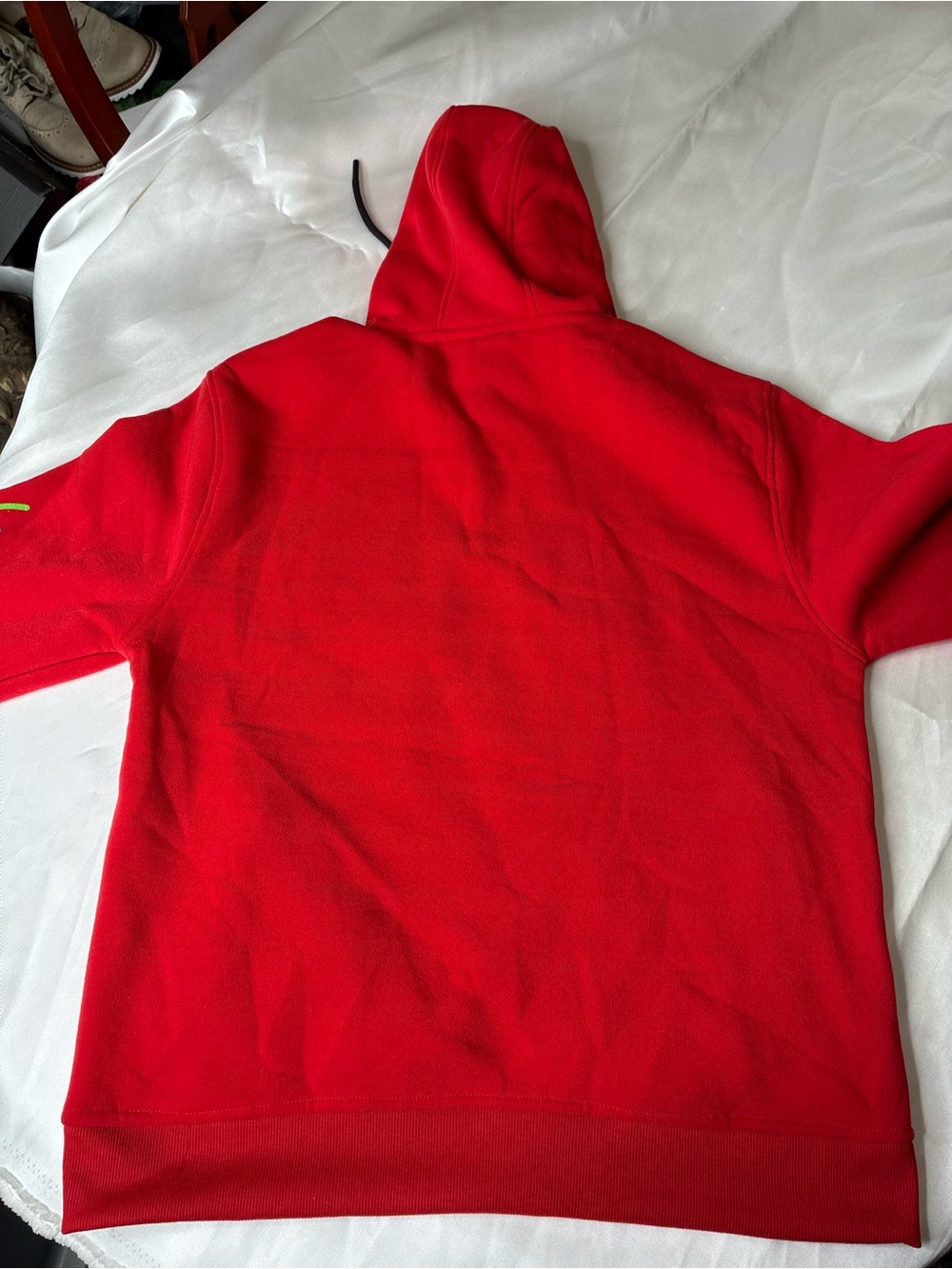 Red Graphic Crewneck Hoodie - Always Chase Your Dreams - Picture 9 of 9